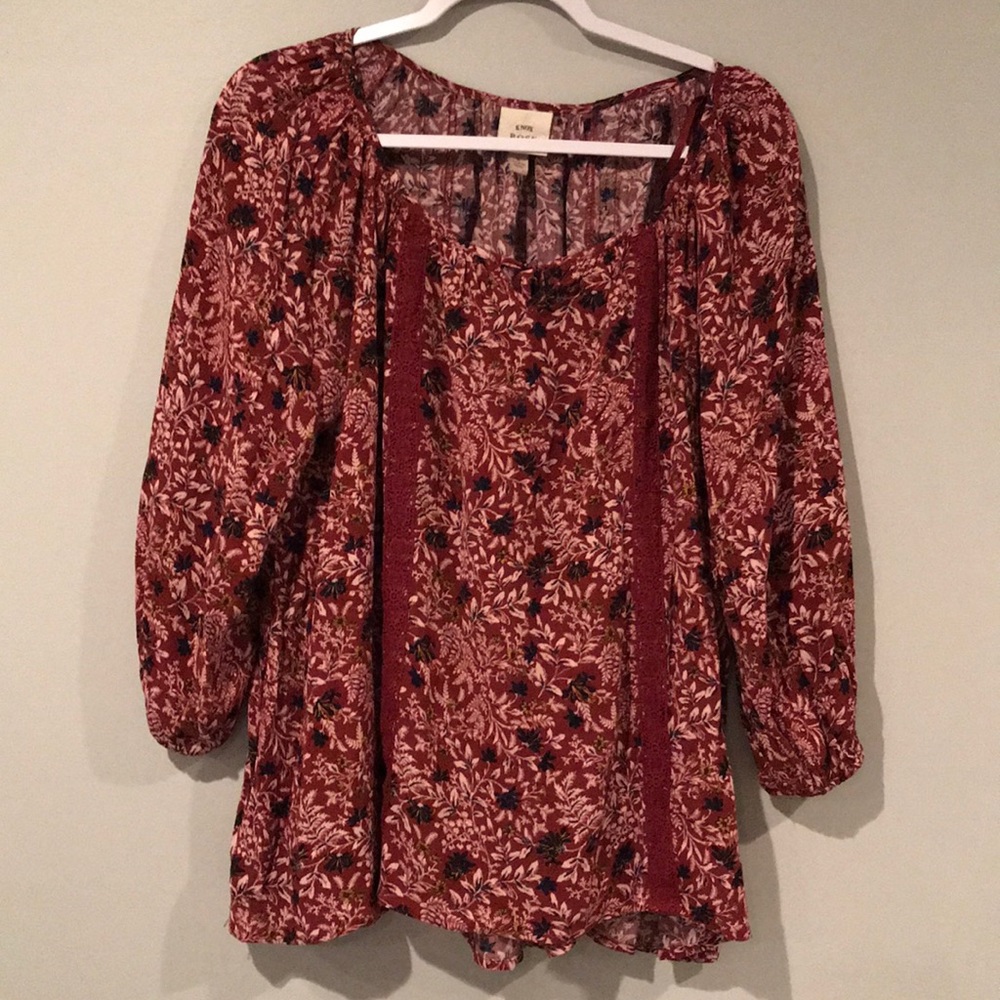 Red pattern flowy top